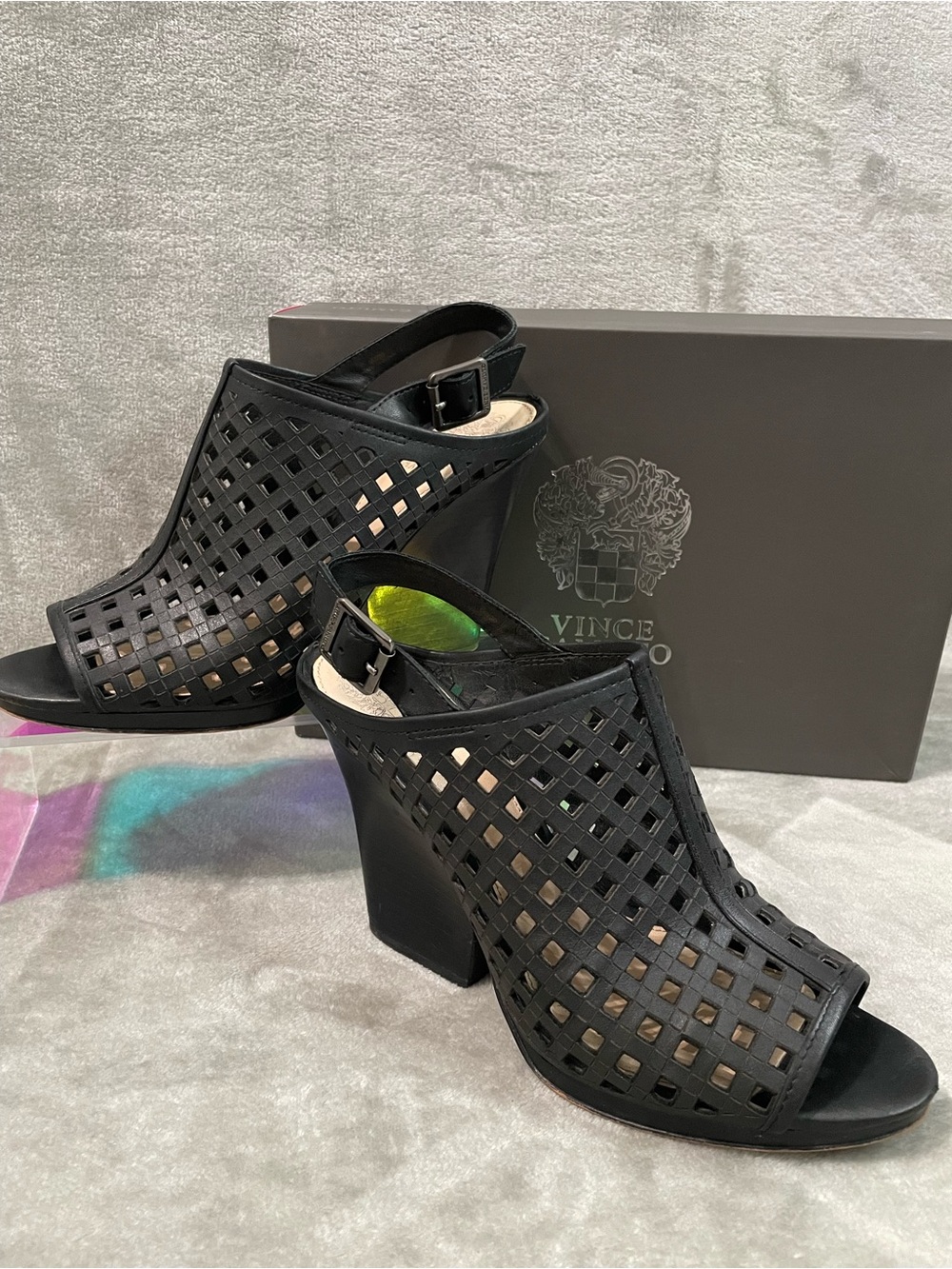 Vince Camuto Janay Black Laser-Cut Open-Toe Wedge/Sandals Heel Ankle Strap Sz 9M